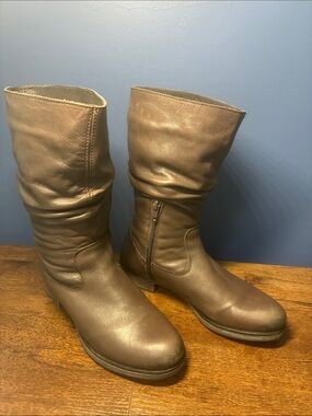 Tara M Brown Leather Mid-Calf Boots